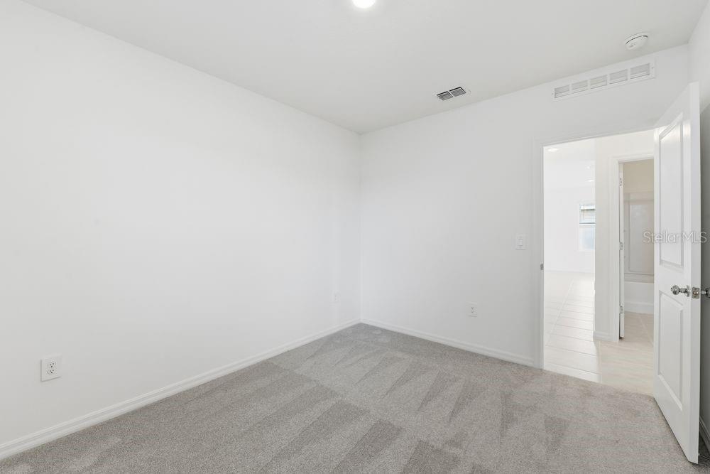 Image 20 of 40 For 13231 Commons Avenue