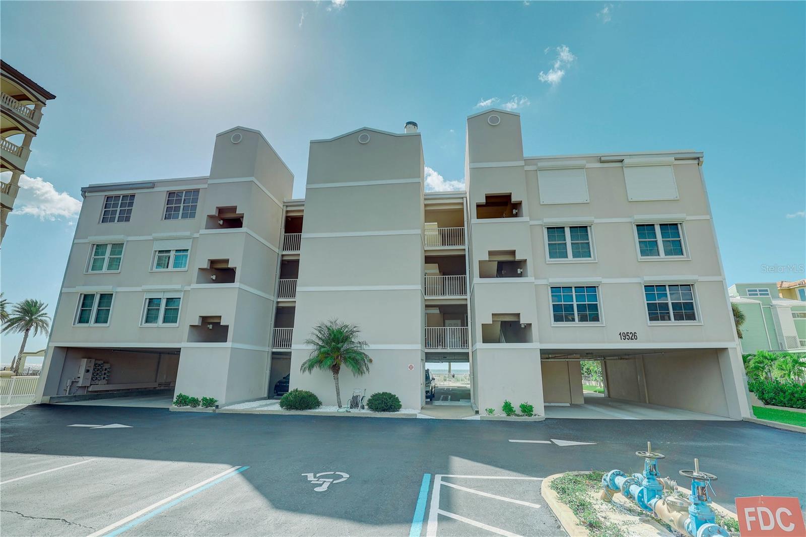 Image 2 of 44 For 19526 Gulf Boulevard 2c