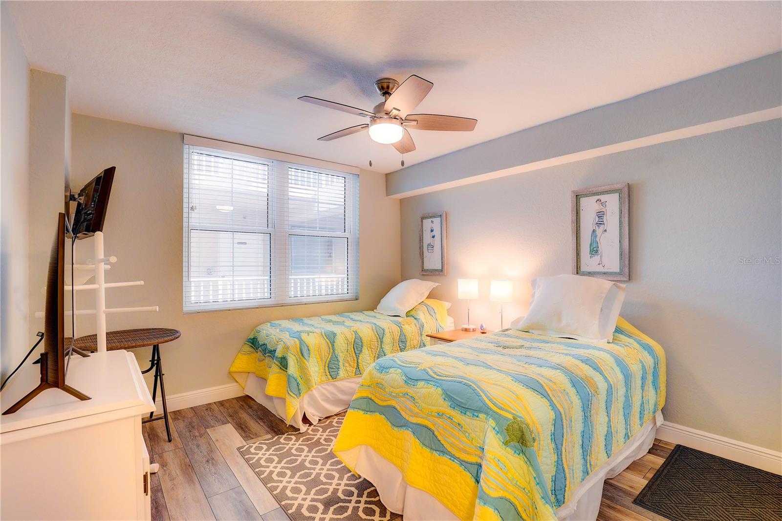 Image 23 of 44 For 19526 Gulf Boulevard 2c