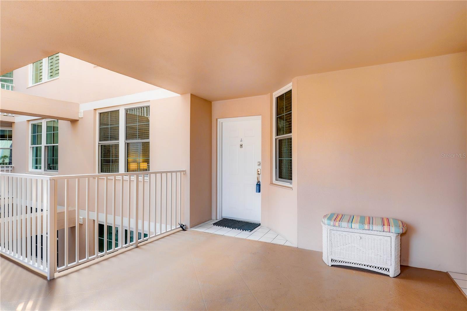 Image 6 of 44 For 19526 Gulf Boulevard 2c