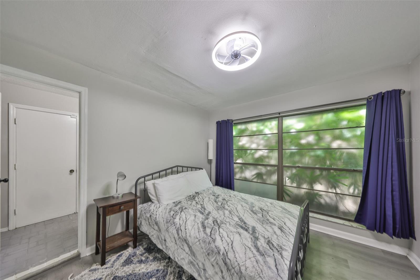 Listing photo id 20 for 1902 Sweet Bay Court