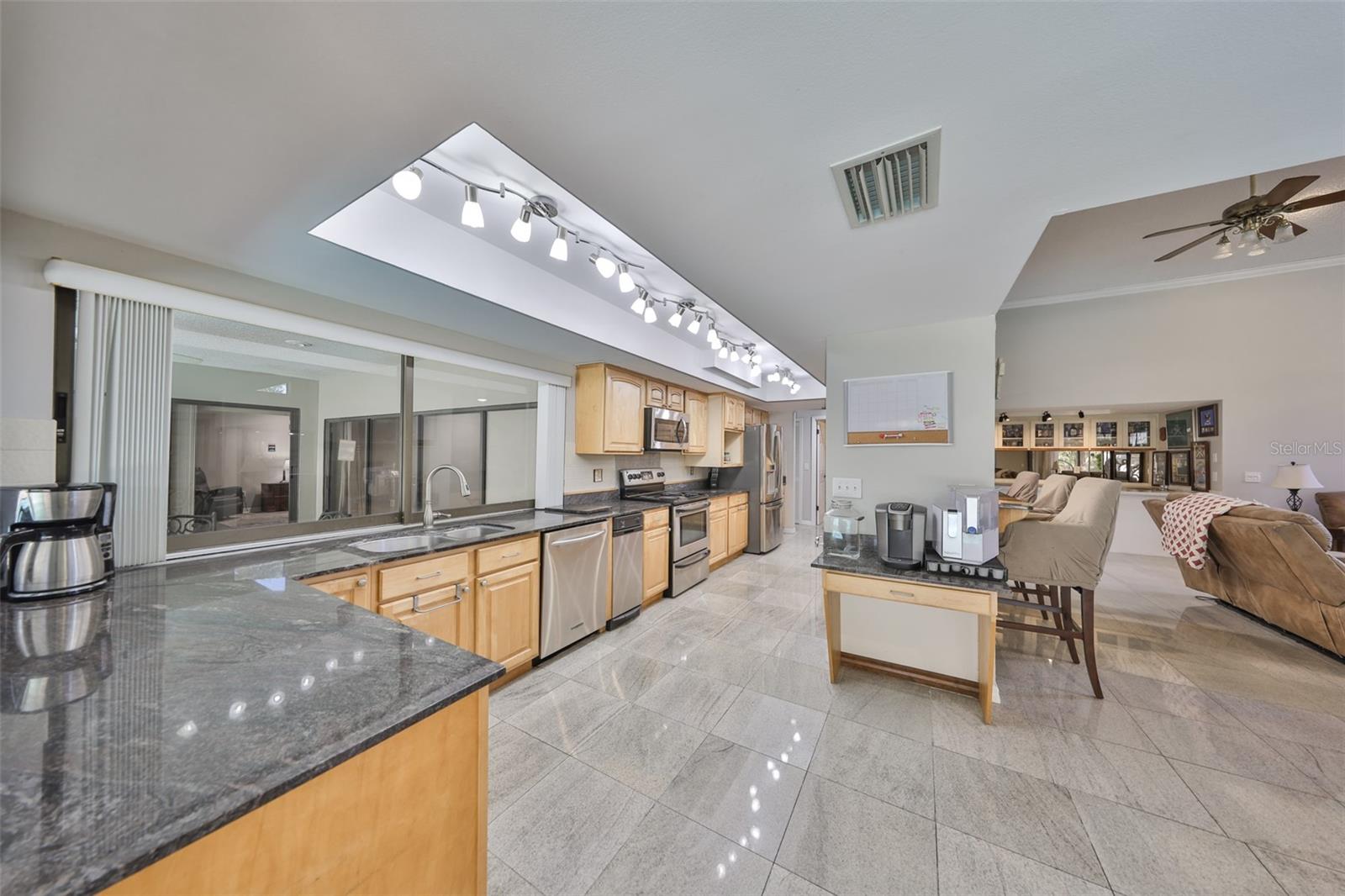 Listing photo id 44 for 1902 Sweet Bay Court