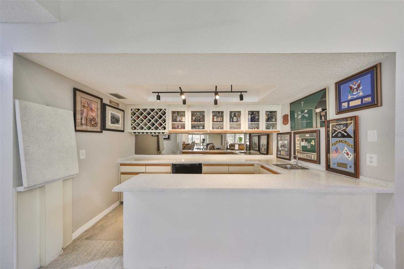 Listing photo id 50 for 1902 Sweet Bay Court