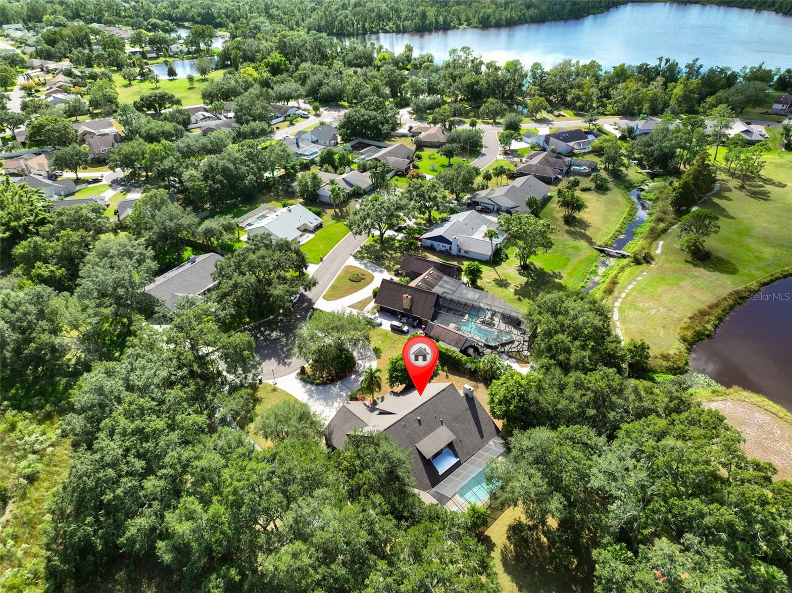 Listing photo id 72 for 1902 Sweet Bay Court