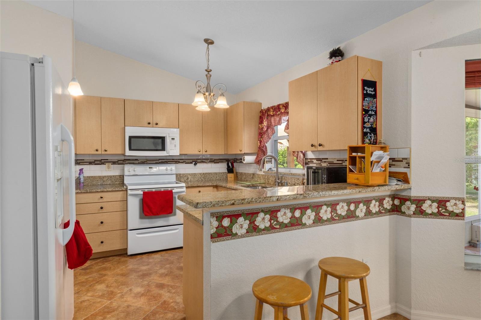 Image 16 of 44 For 2104 Linwood Avenue