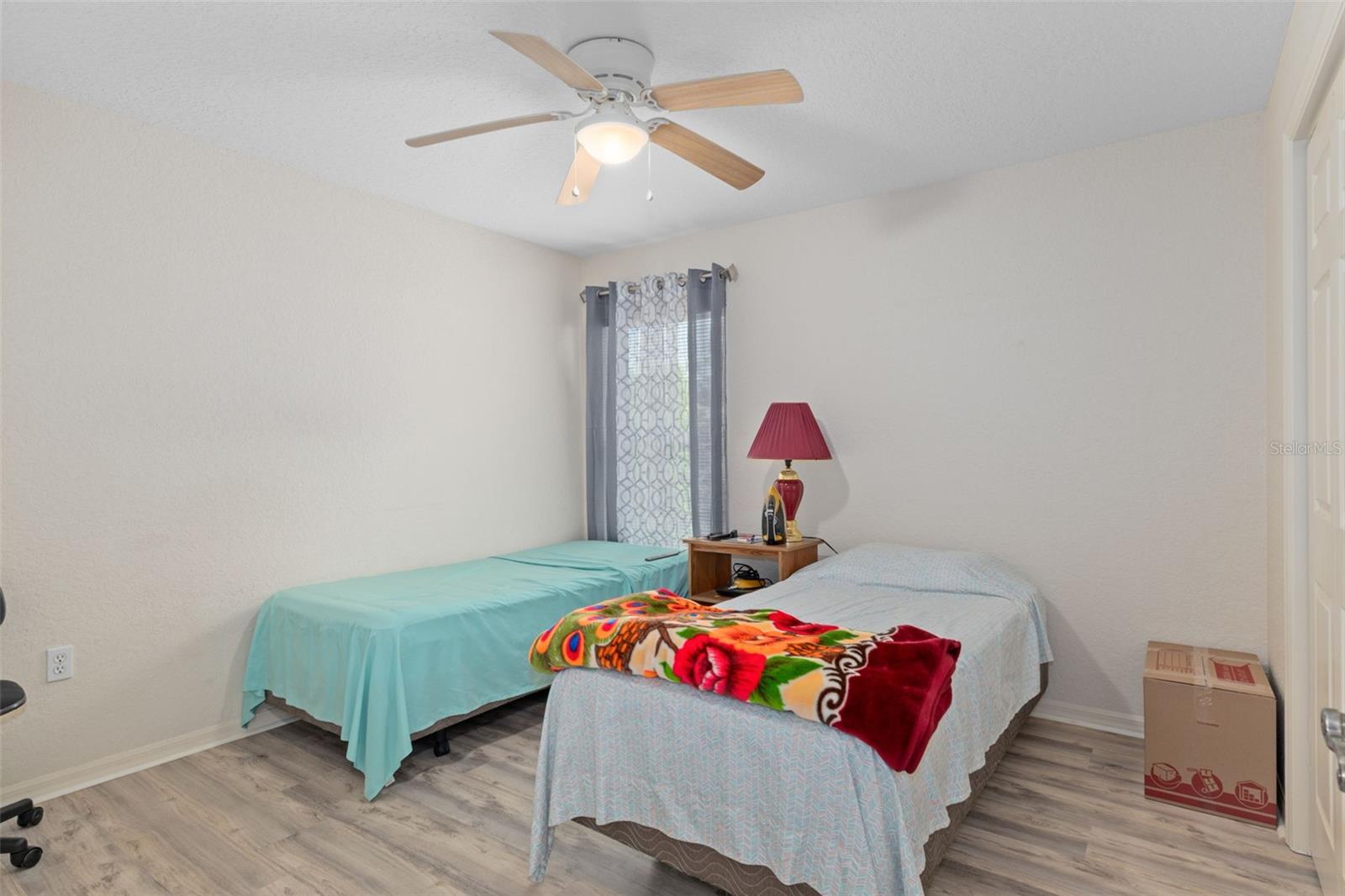 Image 26 of 44 For 2104 Linwood Avenue