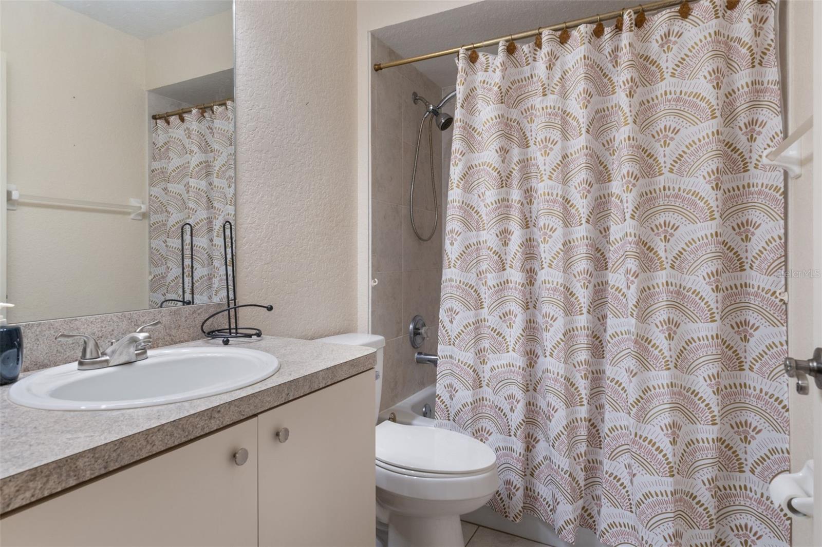 Image 30 of 44 For 2104 Linwood Avenue