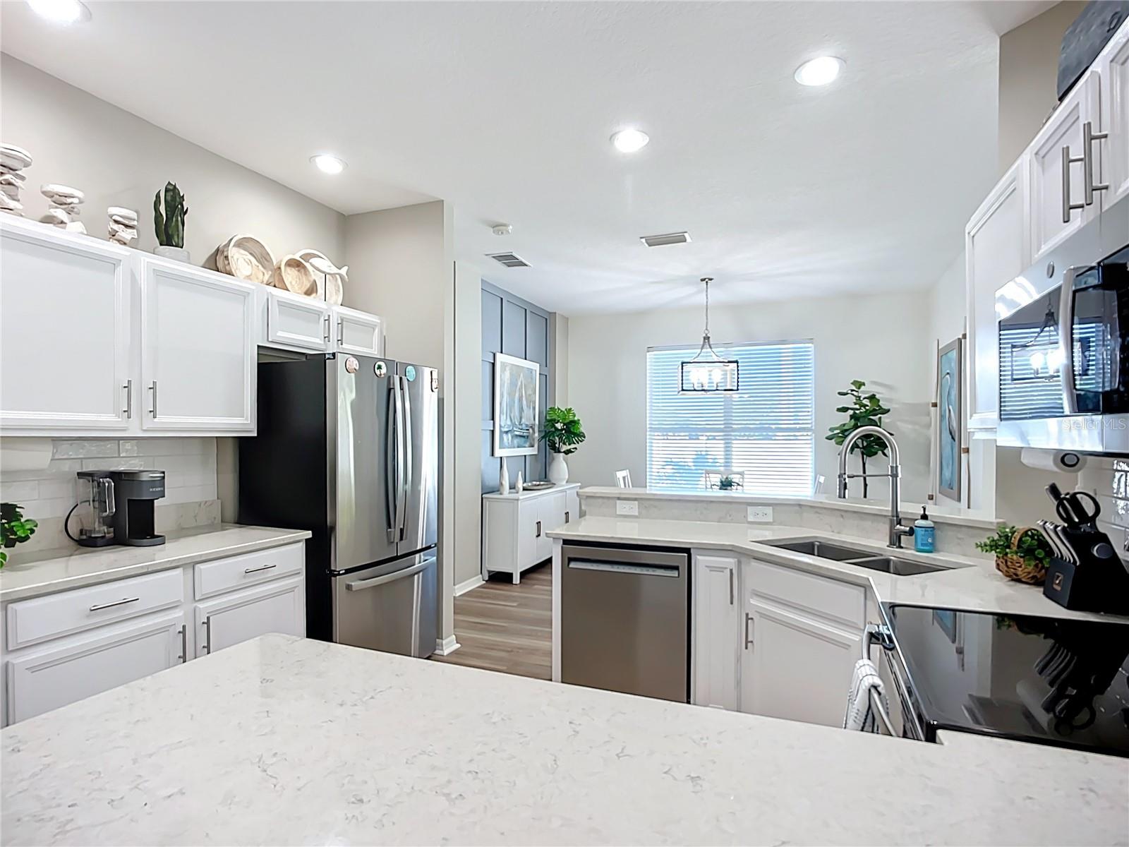 Image 13 of 54 For 408 36th Street Ne