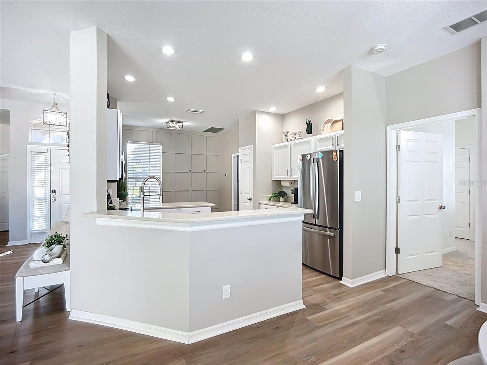 Image 18 of 54 For 408 36th Street Ne
