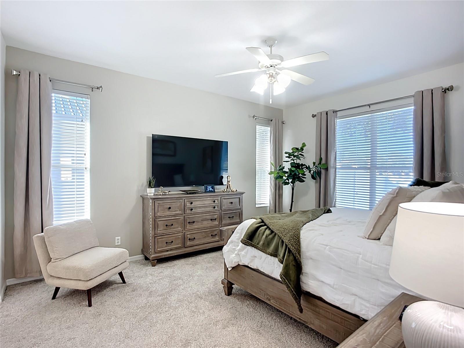 Image 20 of 54 For 408 36th Street Ne