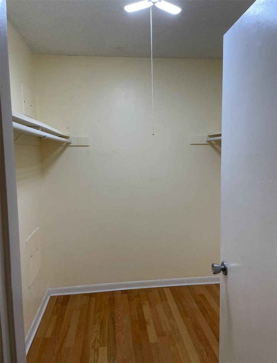 Image 18 of 24 For 6306 Newtown Circle 6c5