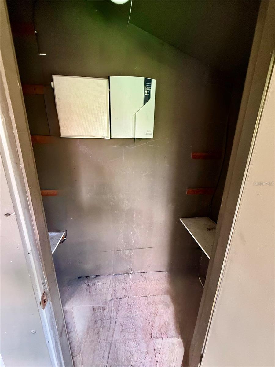 Image 23 of 24 For 6306 Newtown Circle 6c5