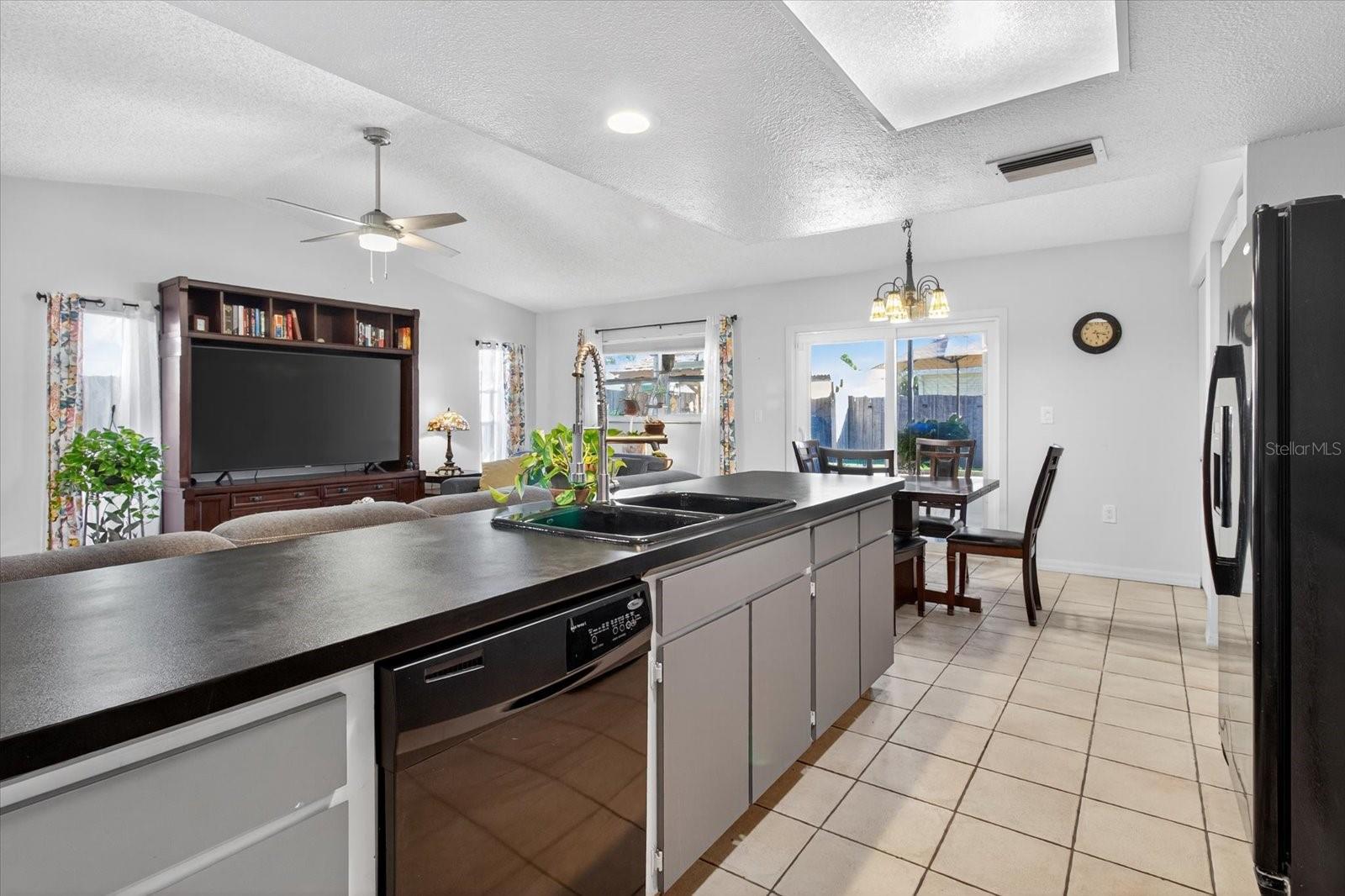 Image 11 of 53 For 6382 107th Terrace N