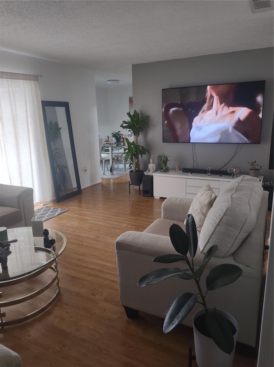 Image 3 of 22 For 7210 Manhattan Avenue 1122