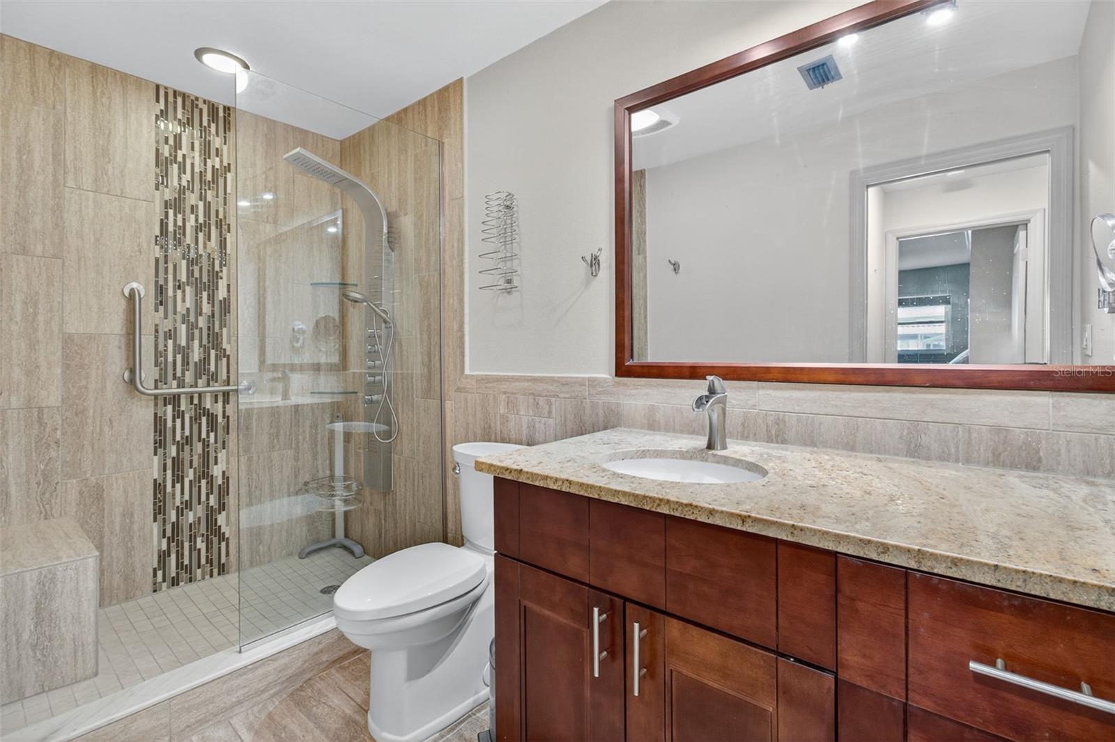 Image 14 of 35 For 5530 80th Street N B106