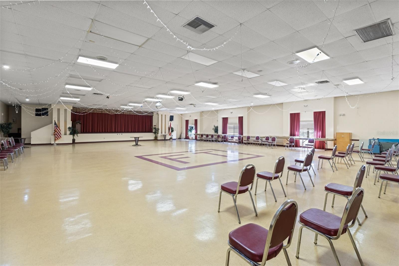 Image 33 of 35 For 5530 80th Street N B106