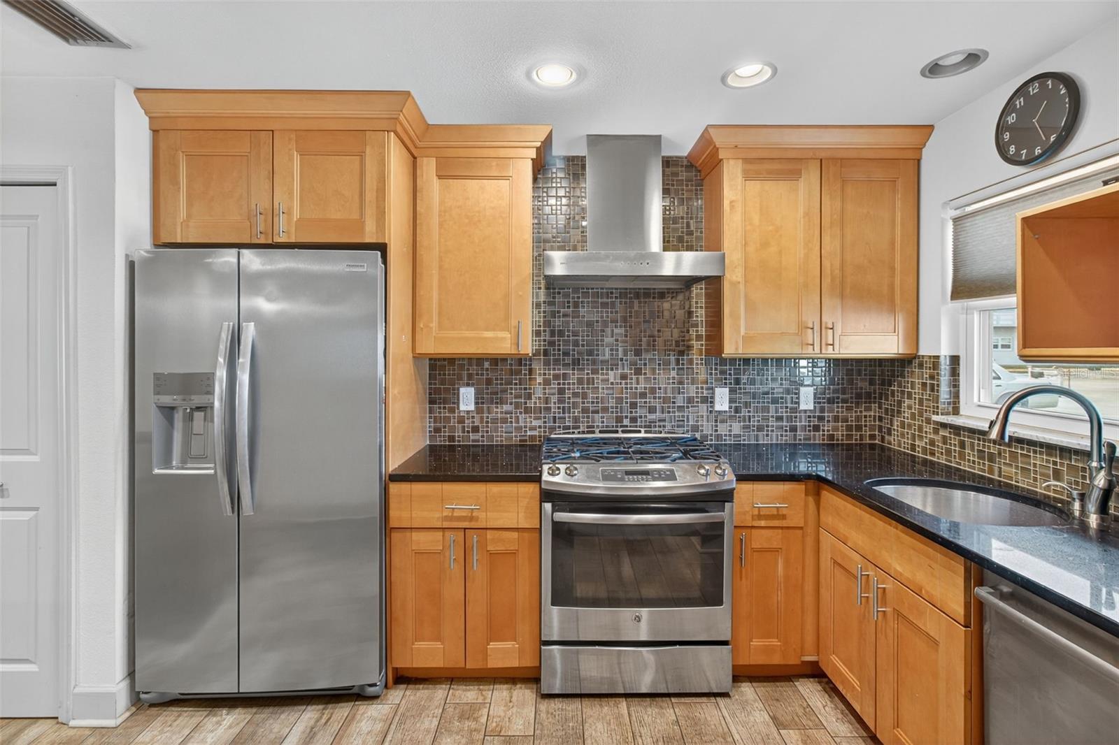 Image 4 of 35 For 5530 80th Street N B106