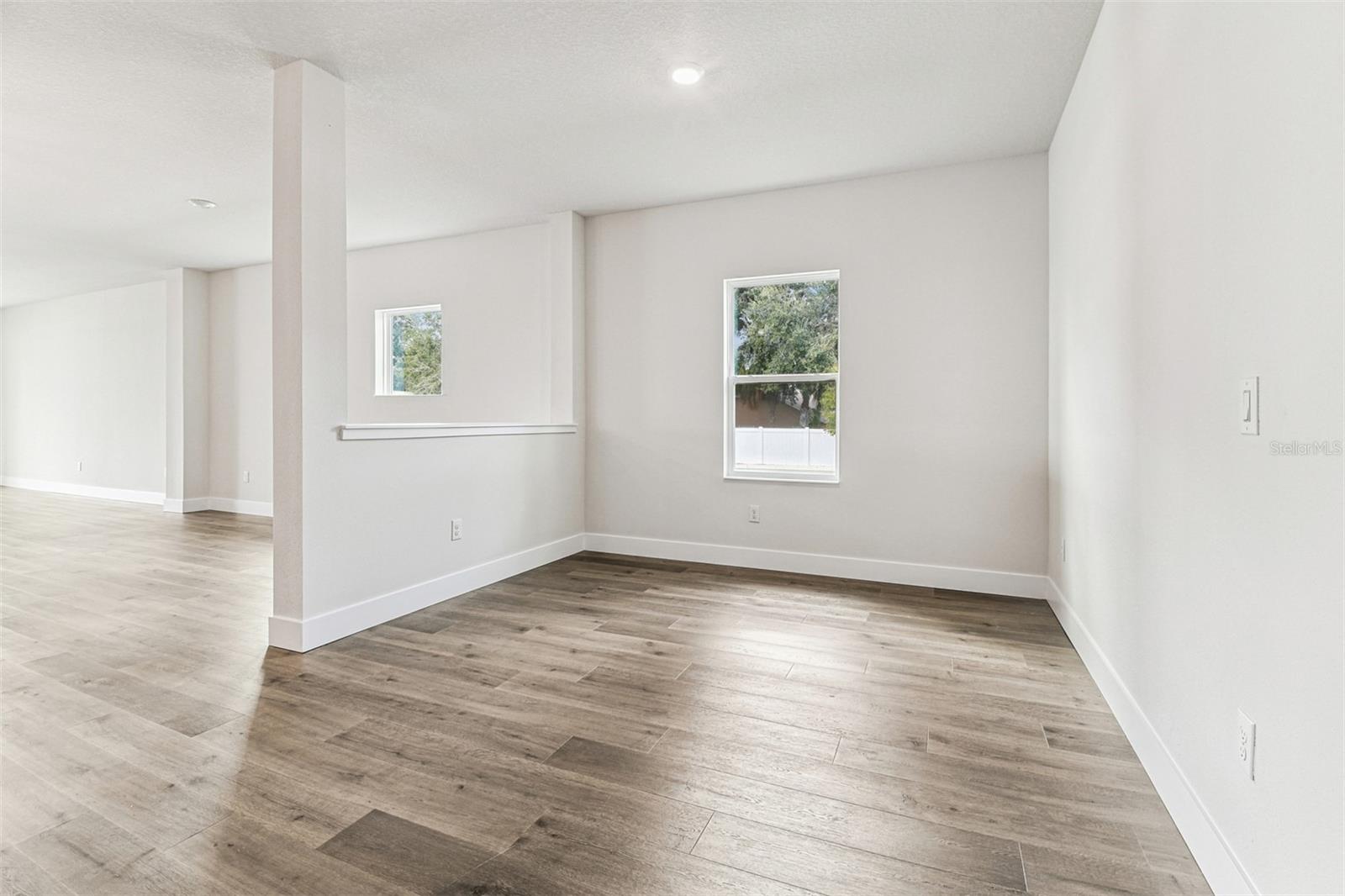 Listing photo id 8 for 11309 Hardwood Hammock Lane