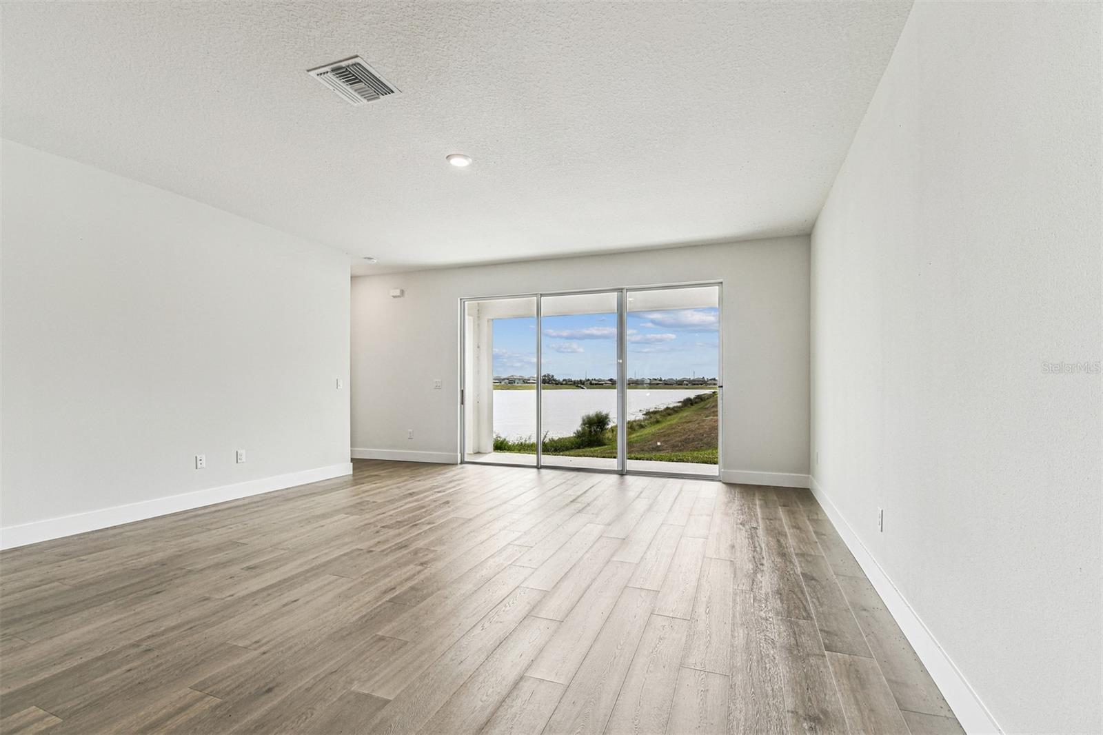 Listing photo id 14 for 11309 Hardwood Hammock Lane