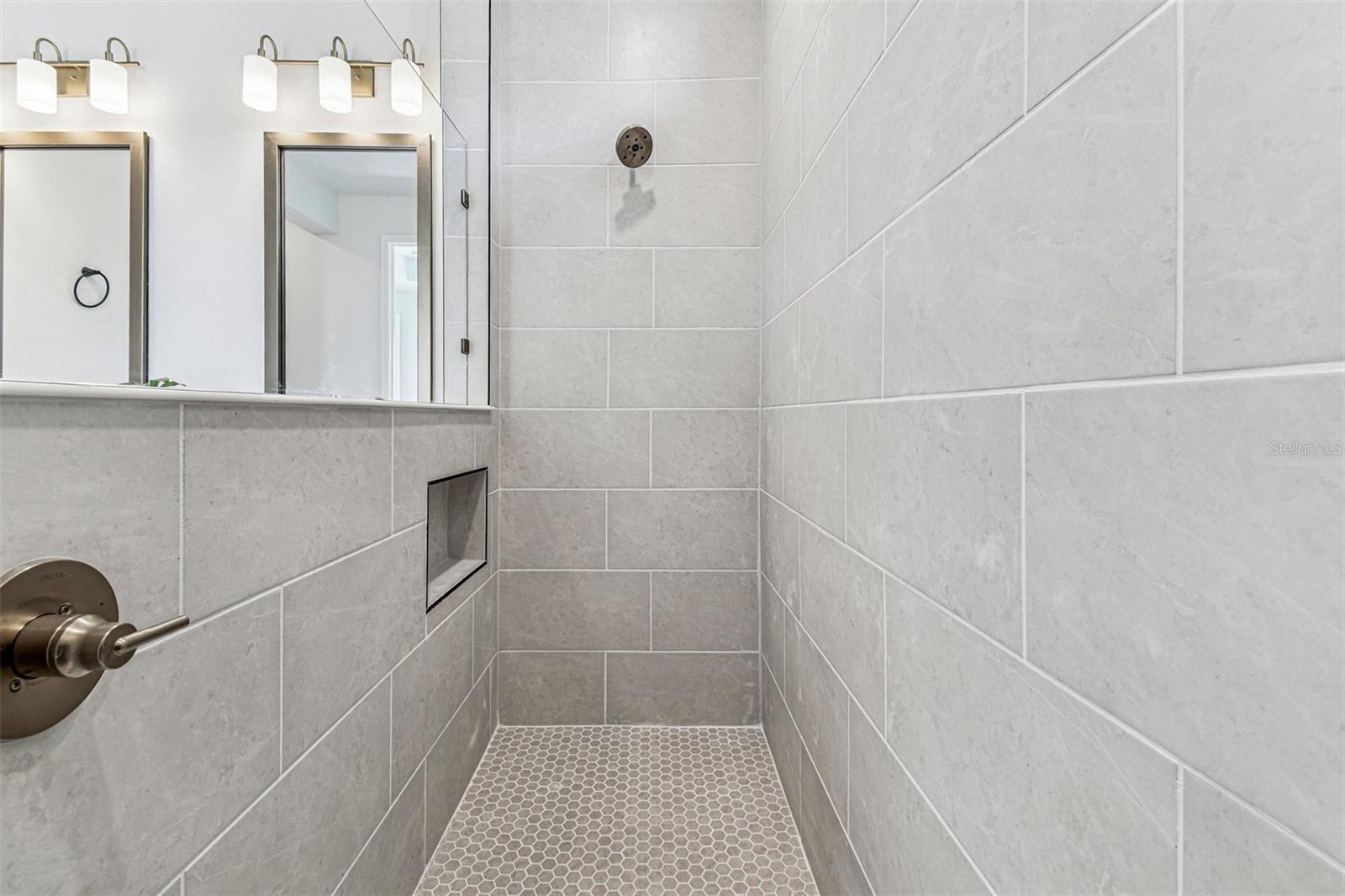 Listing photo id 22 for 11309 Hardwood Hammock Lane