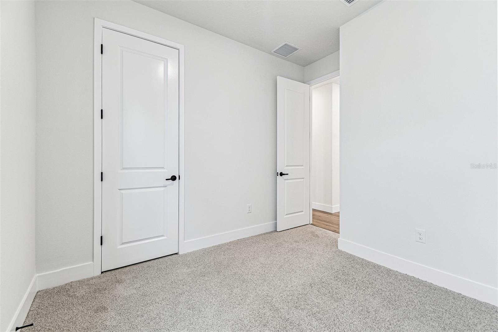 Listing photo id 33 for 11309 Hardwood Hammock Lane