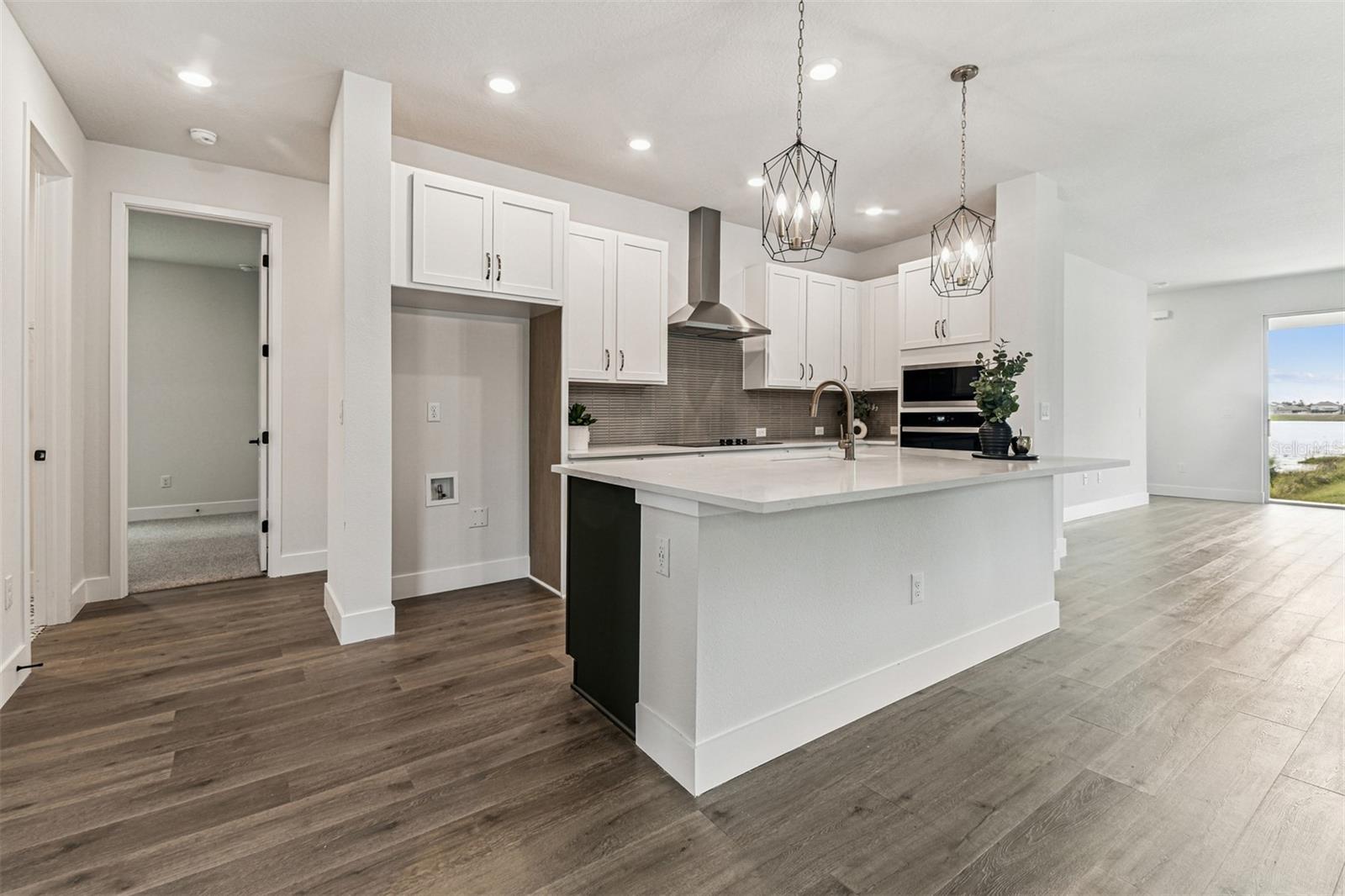 Listing photo id 3 for 11309 Hardwood Hammock Lane