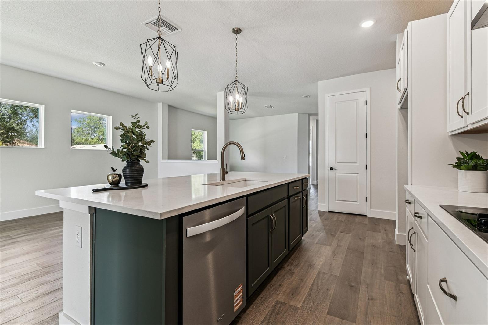 Listing photo id 4 for 11309 Hardwood Hammock Lane