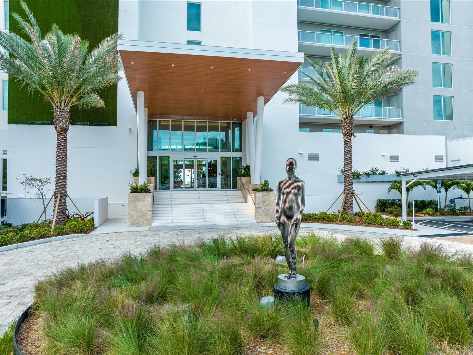 Image 28 of 93 For 1020 Sunset Point Road 511