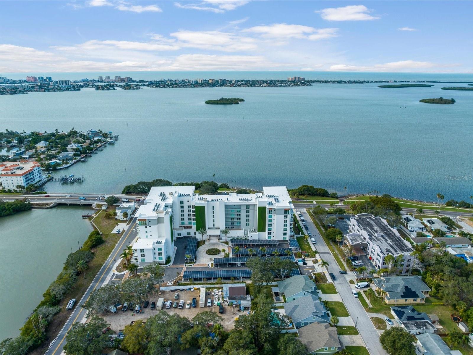 Image 29 of 93 For 1020 Sunset Point Road 511