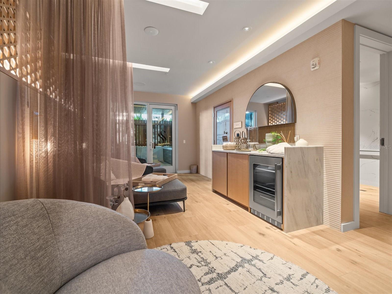 Image 35 of 93 For 1020 Sunset Point Road 511