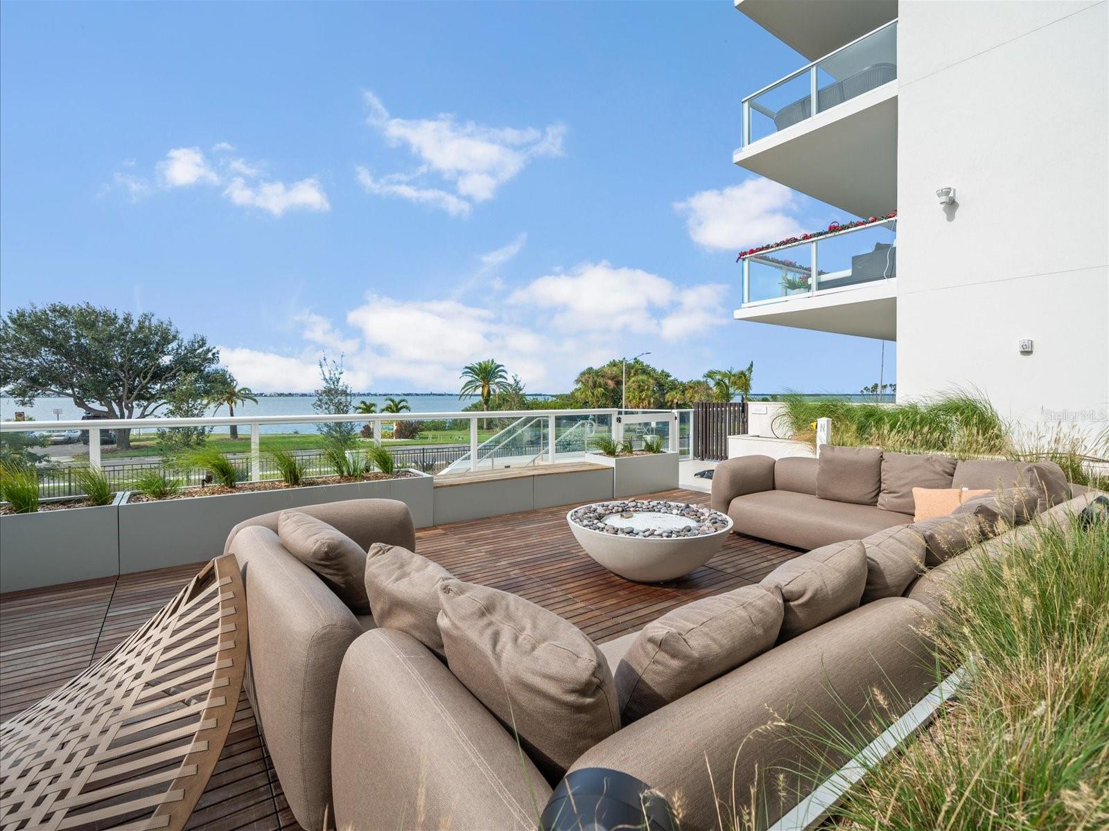 Image 58 of 93 For 1020 Sunset Point Road 511