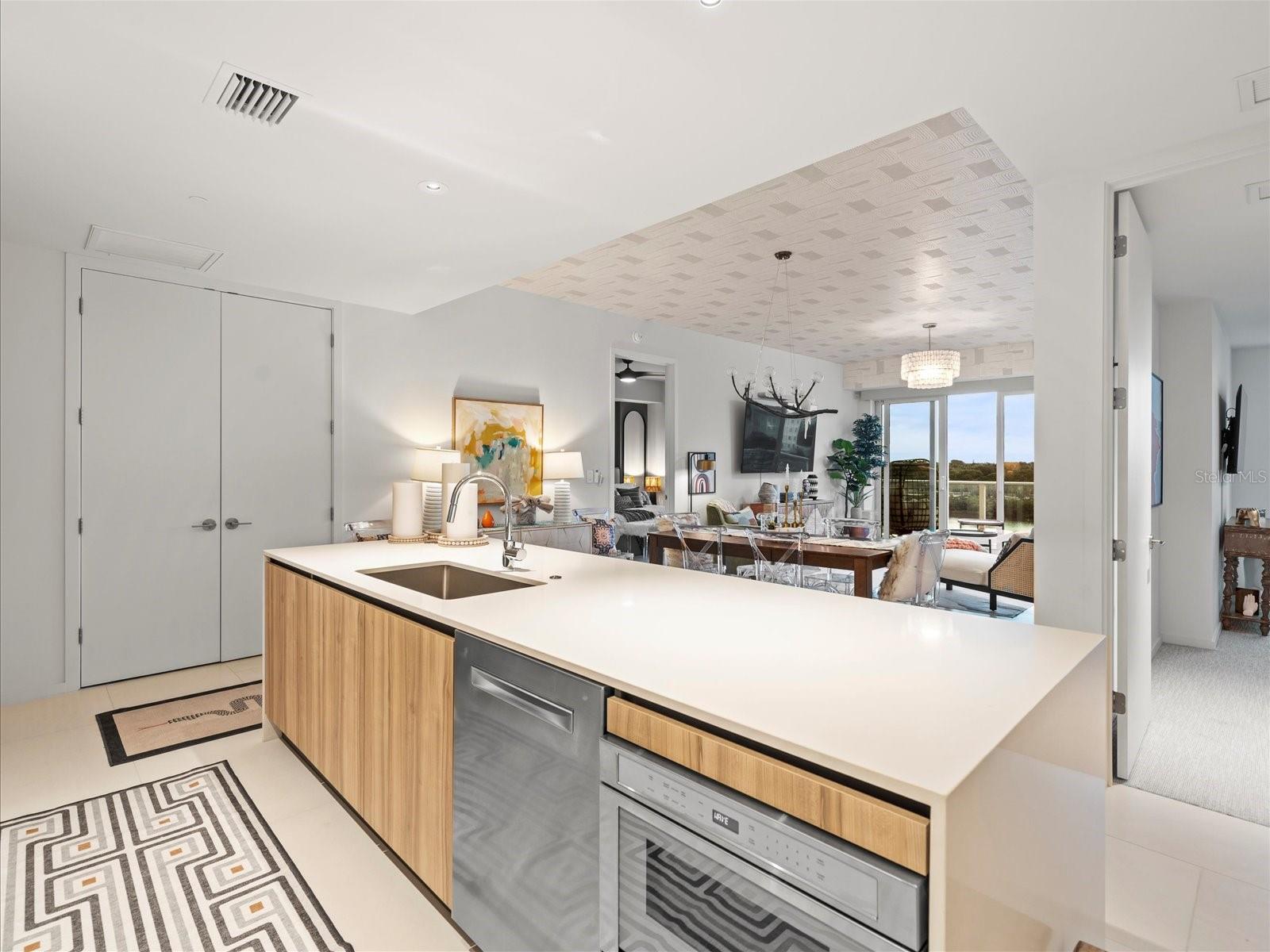 Image 65 of 93 For 1020 Sunset Point Road 511