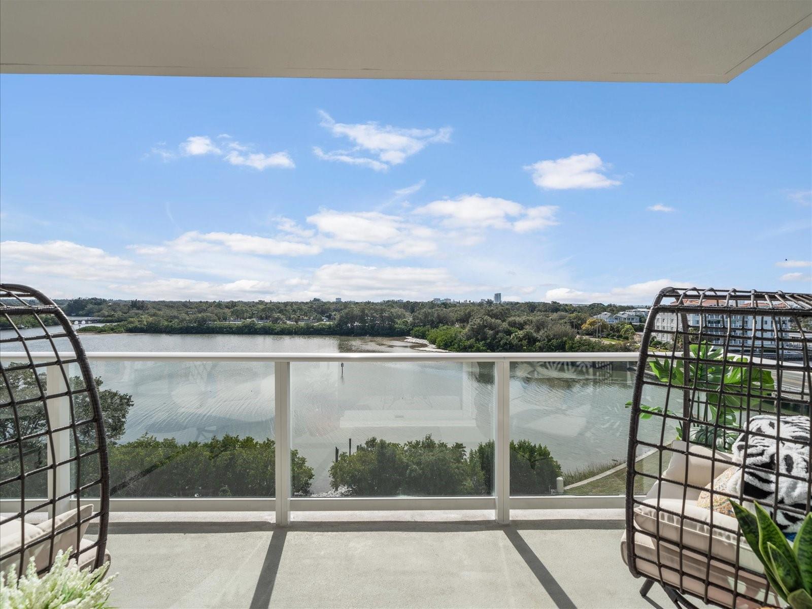 Image 79 of 93 For 1020 Sunset Point Road 511