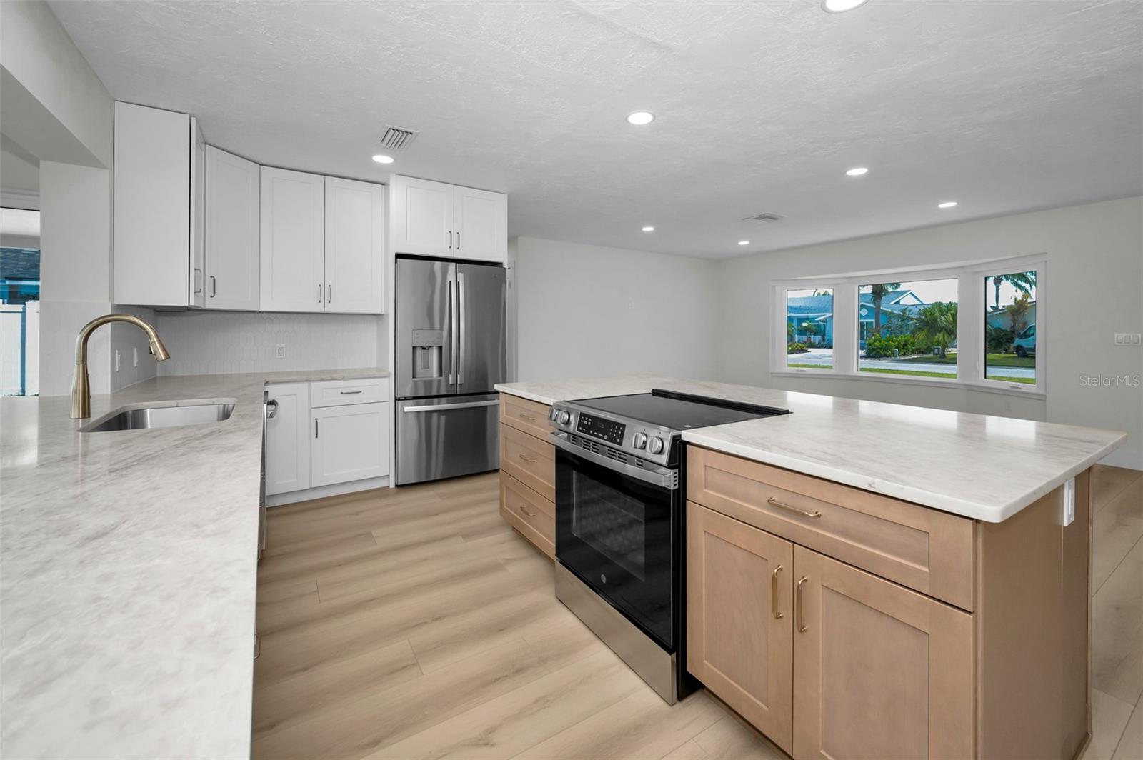 Image 13 of 35 For 790 116th Avenue