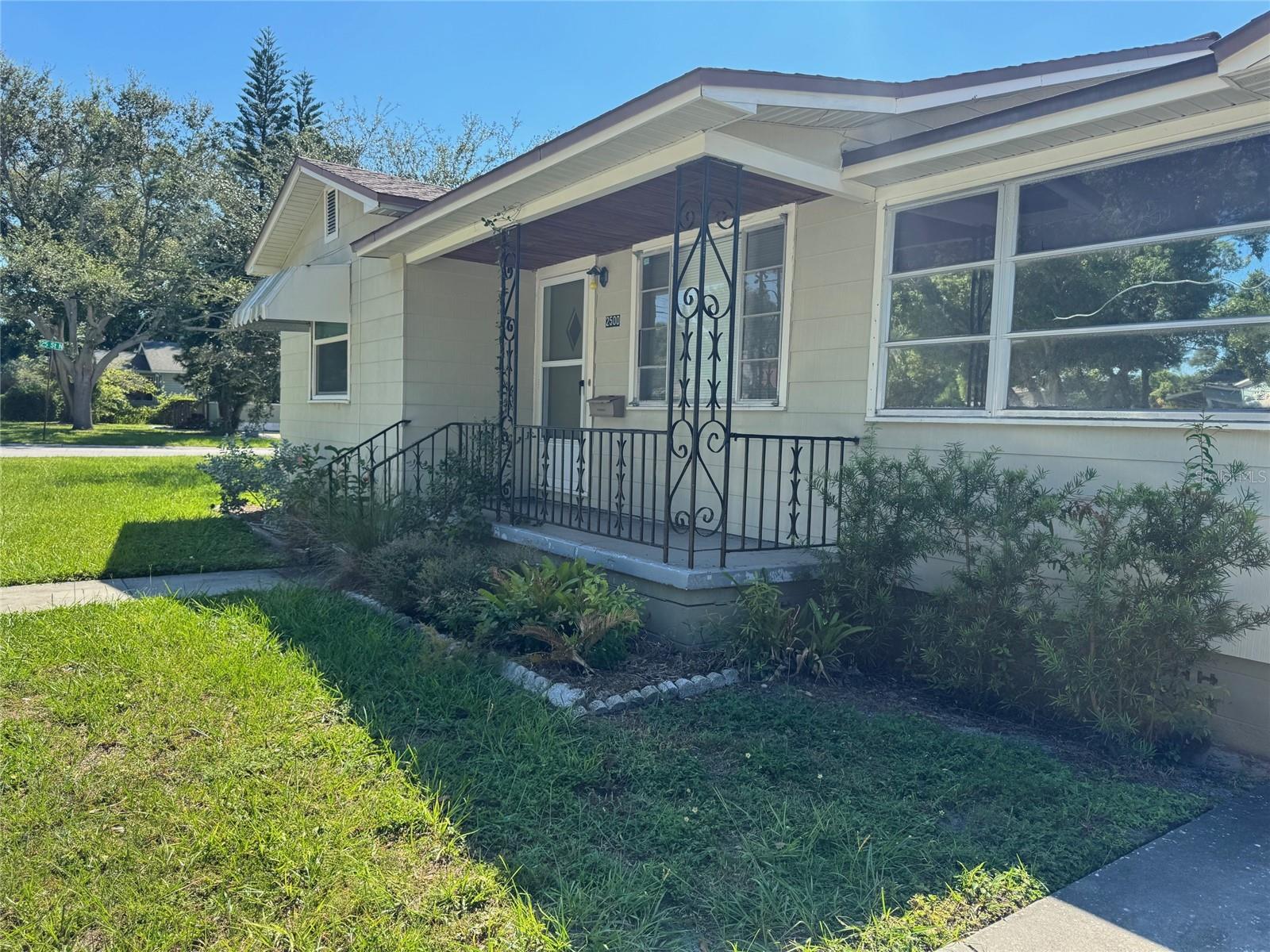 Image 12 of 27 For 2500 14th Avenue N
