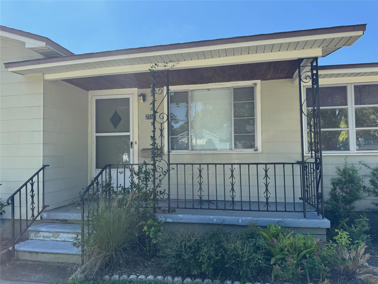 Image 13 of 27 For 2500 14th Avenue N