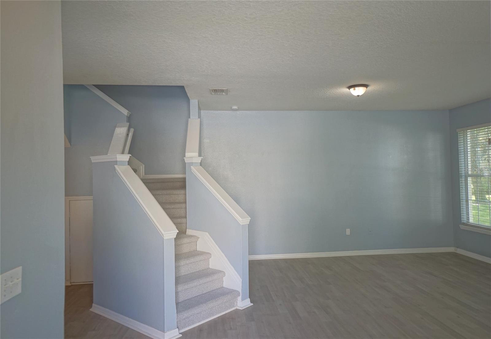 Image 3 of 24 For 6760 Eagle Feather Drive