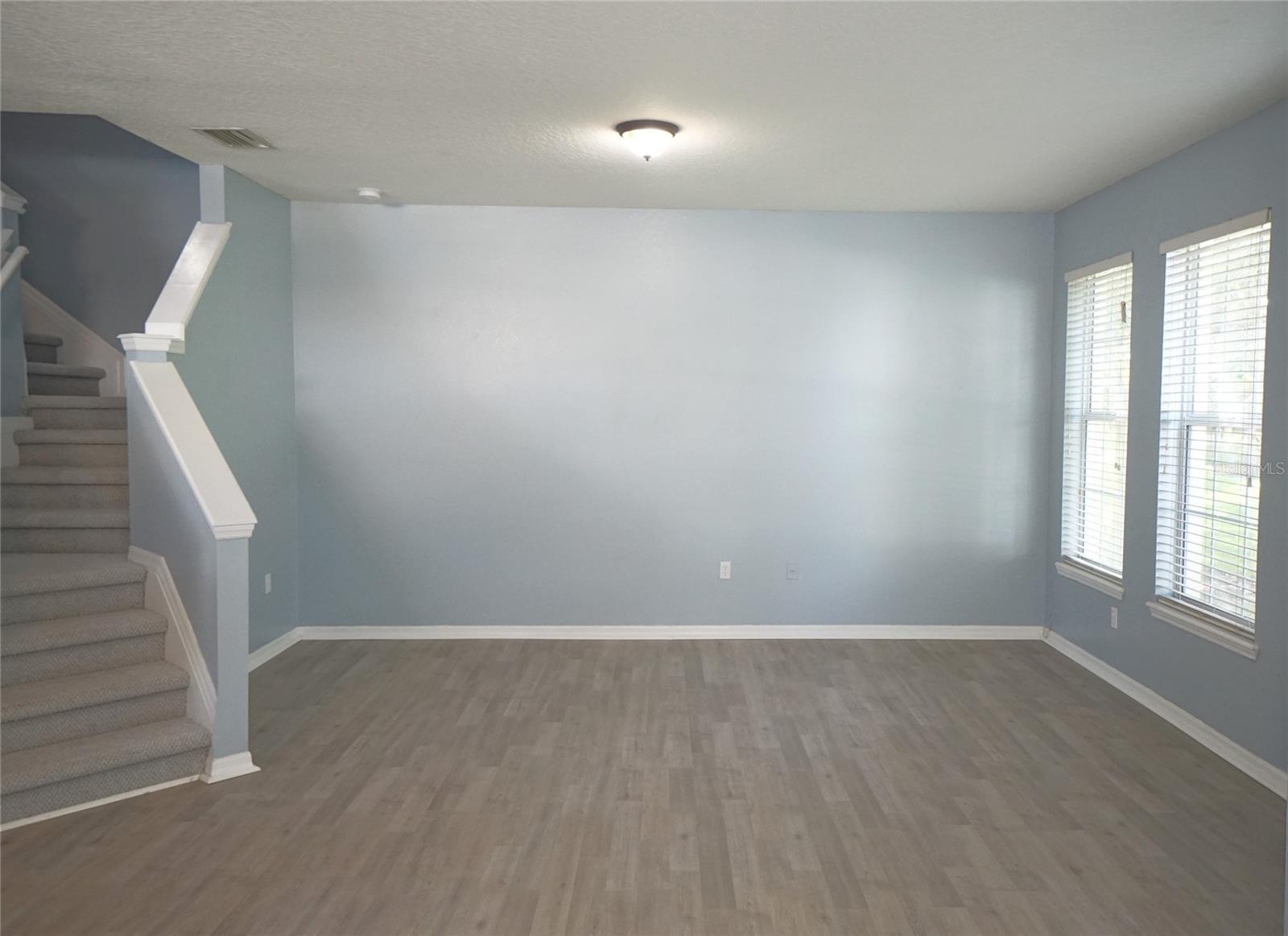 Image 5 of 24 For 6760 Eagle Feather Drive