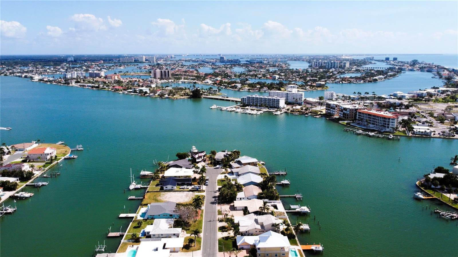 Image 16 of 17 For 11325 4th Street E