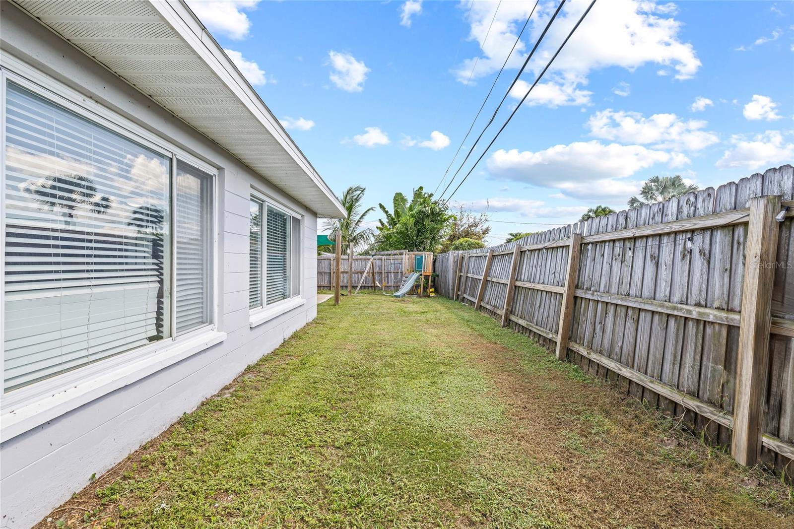 Image 34 of 40 For 11010 91st Terrace