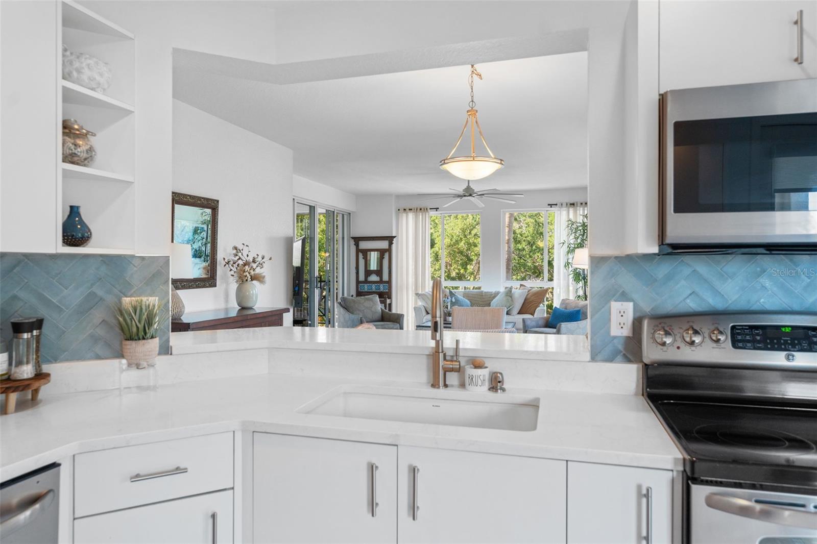 Image 13 of 28 For 4750 Dolphin Cay Lane S 209