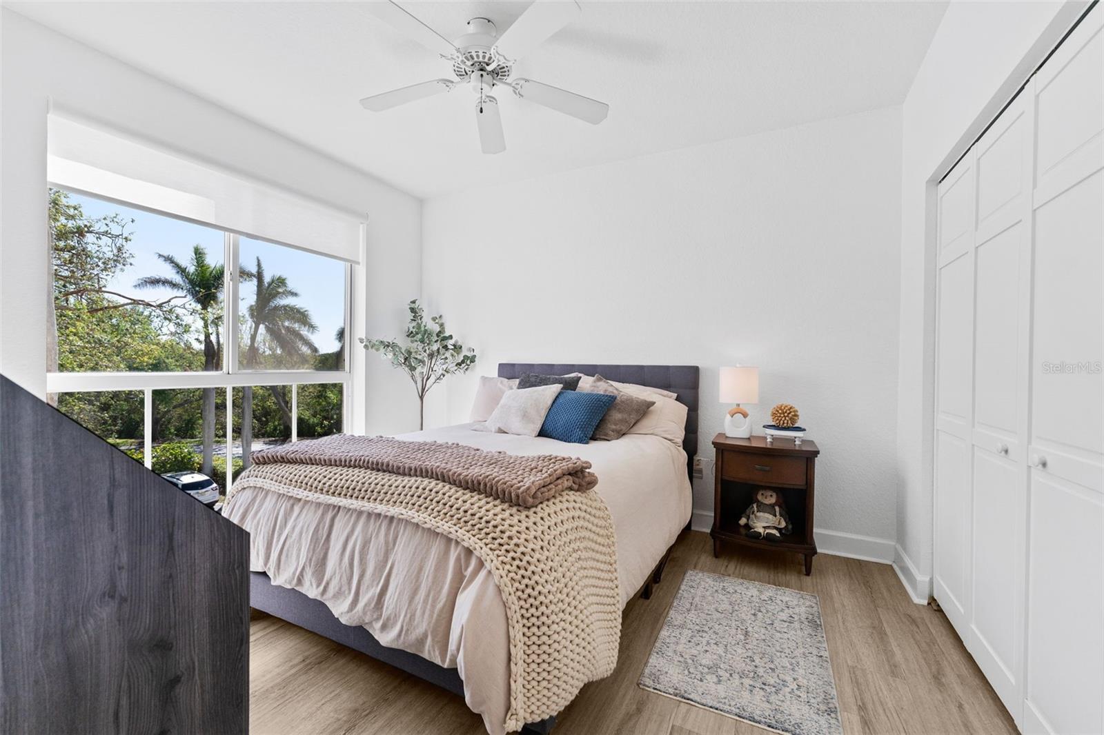 Image 15 of 28 For 4750 Dolphin Cay Lane S 209