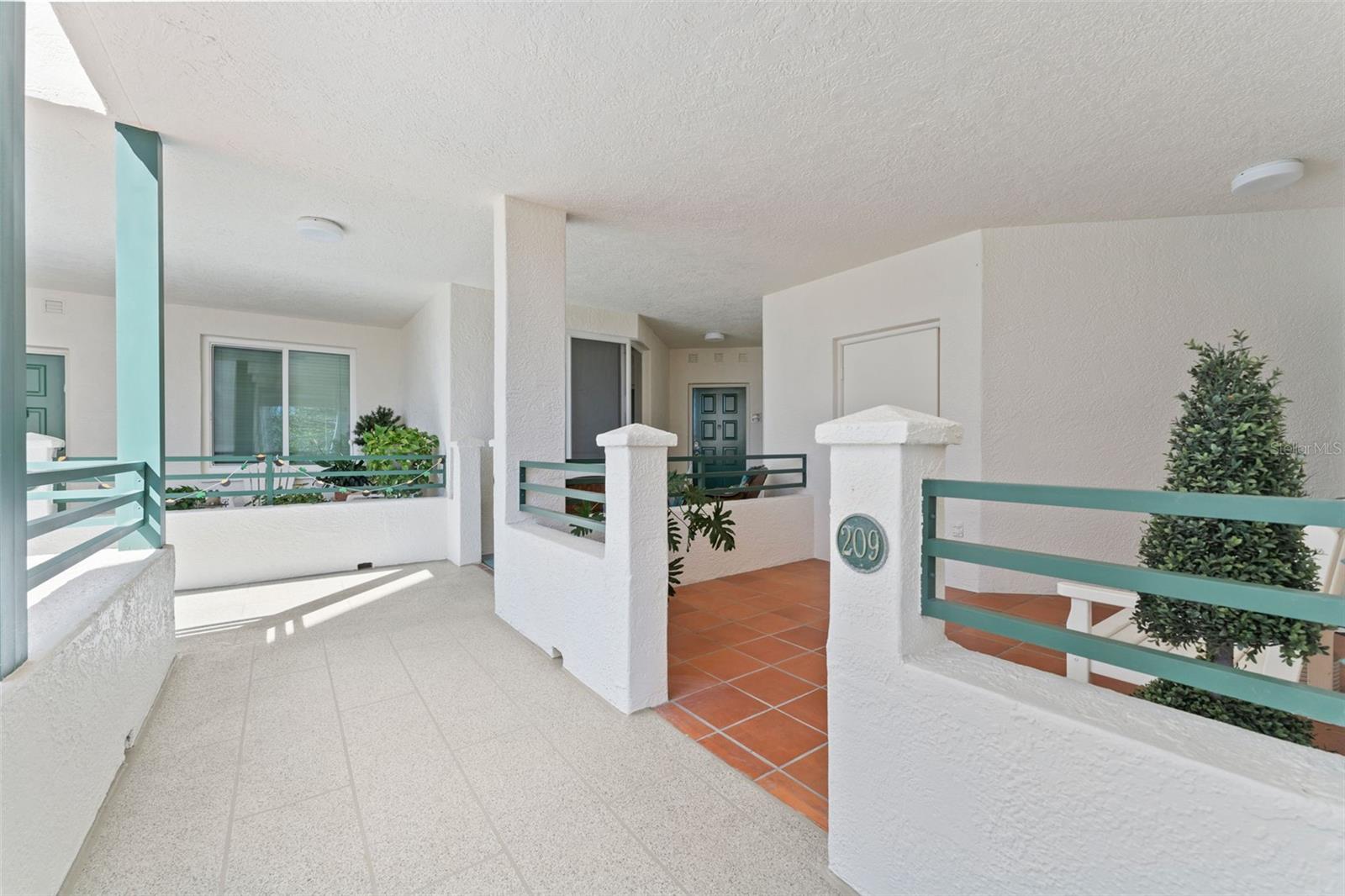 Image 4 of 28 For 4750 Dolphin Cay Lane S 209