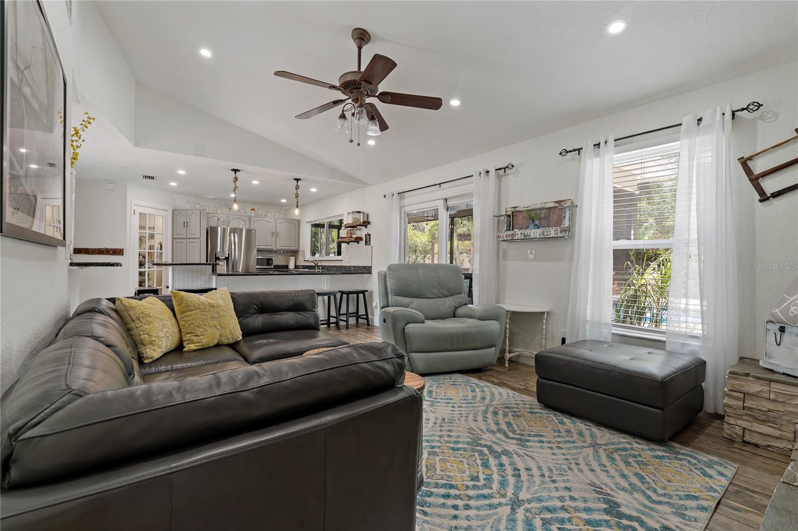 Image 18 of 55 For 808 Rustic Oaks Drive