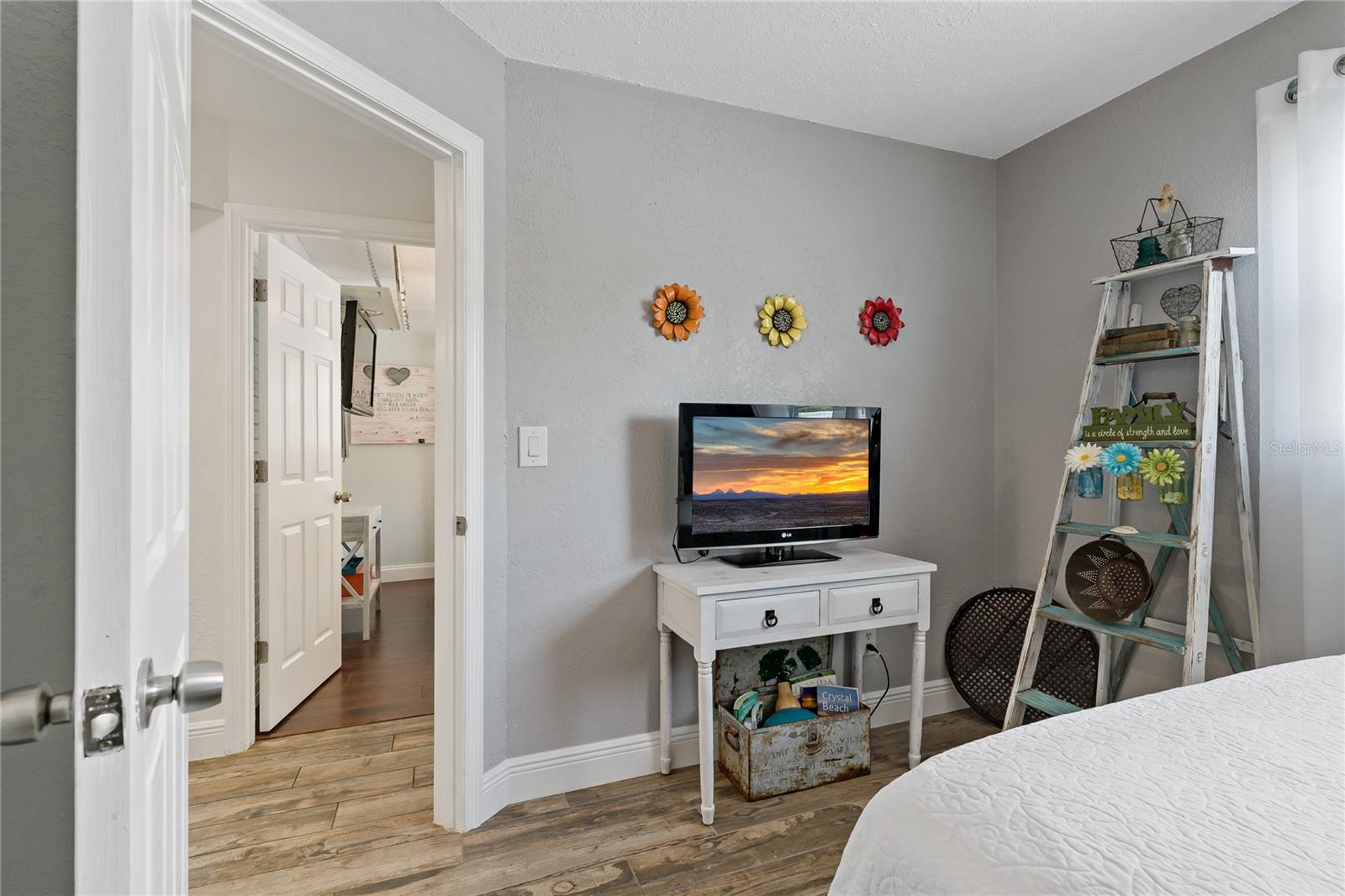 Image 32 of 55 For 808 Rustic Oaks Drive