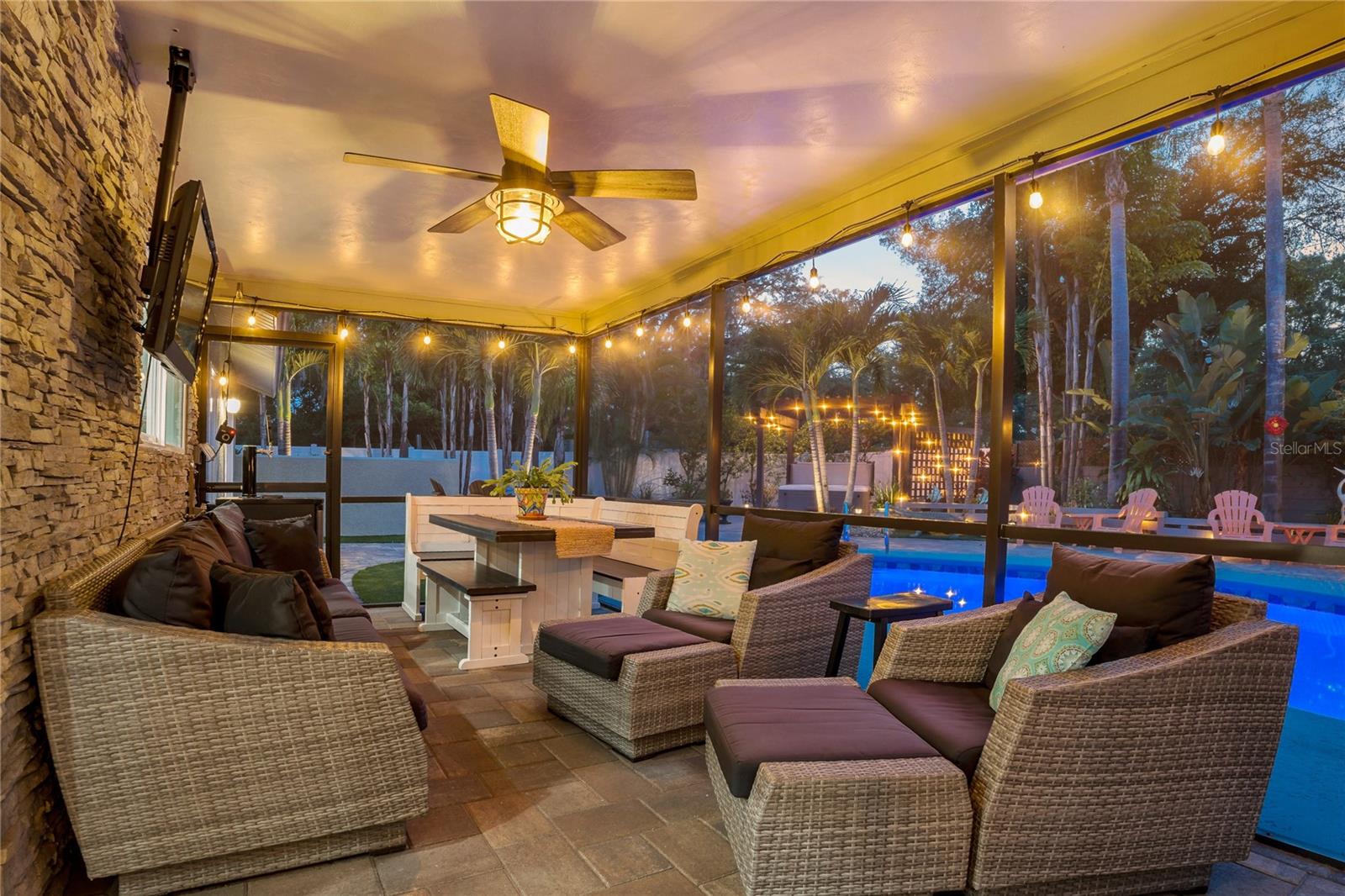 Image 6 of 55 For 808 Rustic Oaks Drive