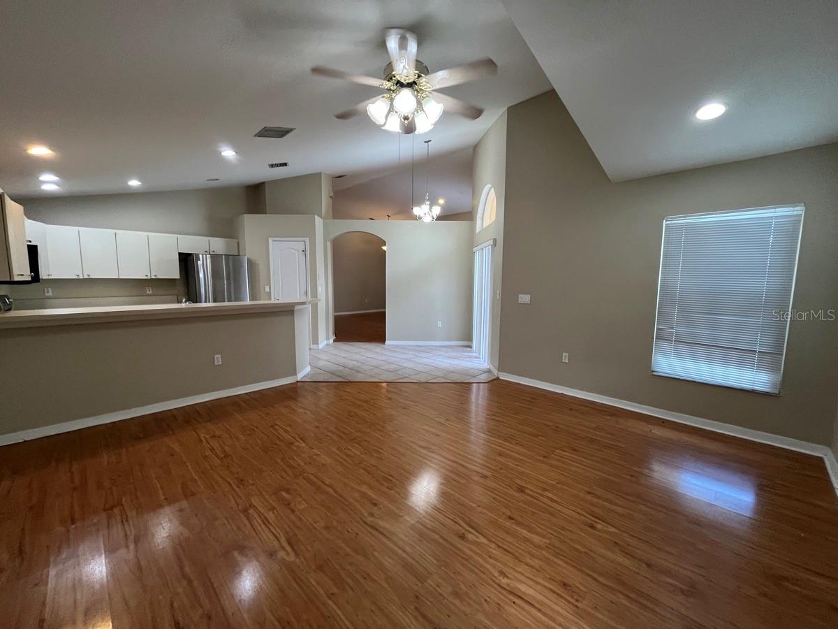 Image 10 of 25 For 10428 Lightner Bridge Drive