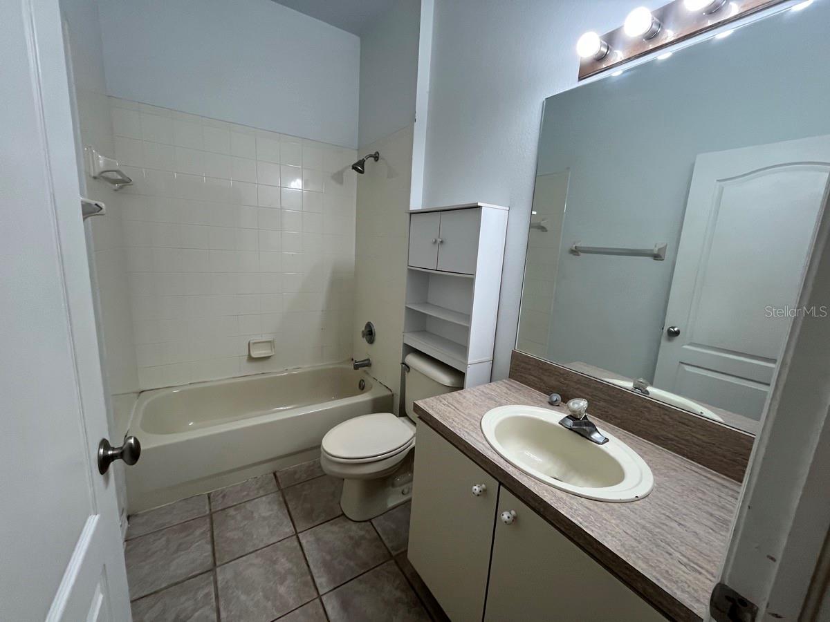 Image 19 of 25 For 10428 Lightner Bridge Drive