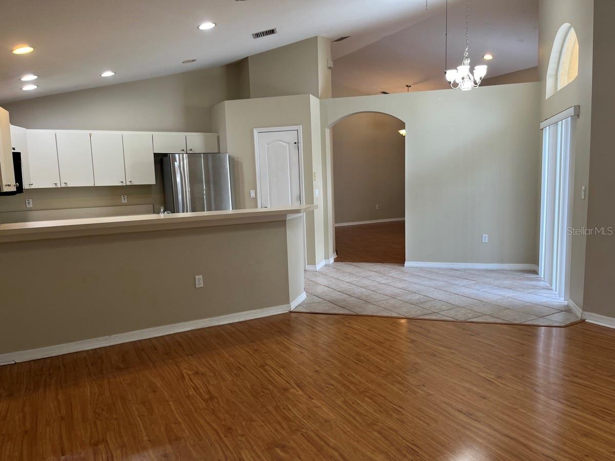 Image 9 of 25 For 10428 Lightner Bridge Drive