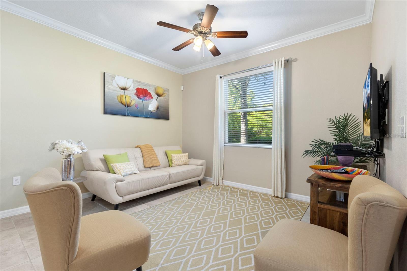 Image 11 of 85 For 3755 Silverlake Way